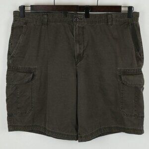 Izod Men's Size 42 Brown Cotton Flat Front Casual Cargo Shorts